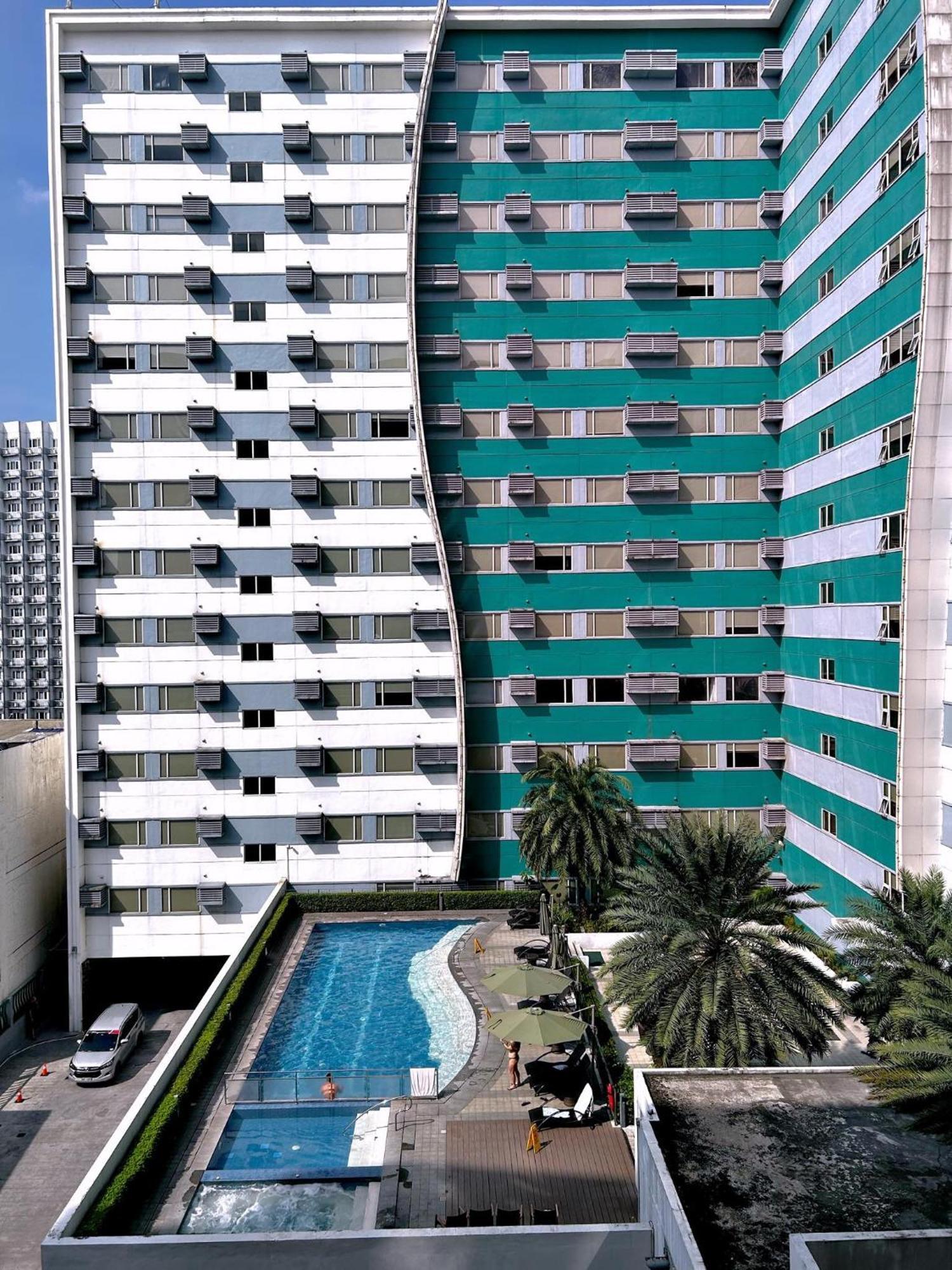 باساي Cozypura Staycation Near Moa, Airport , With Free Fast Wifi, Netflix And Pay Parking المظهر الخارجي الصورة